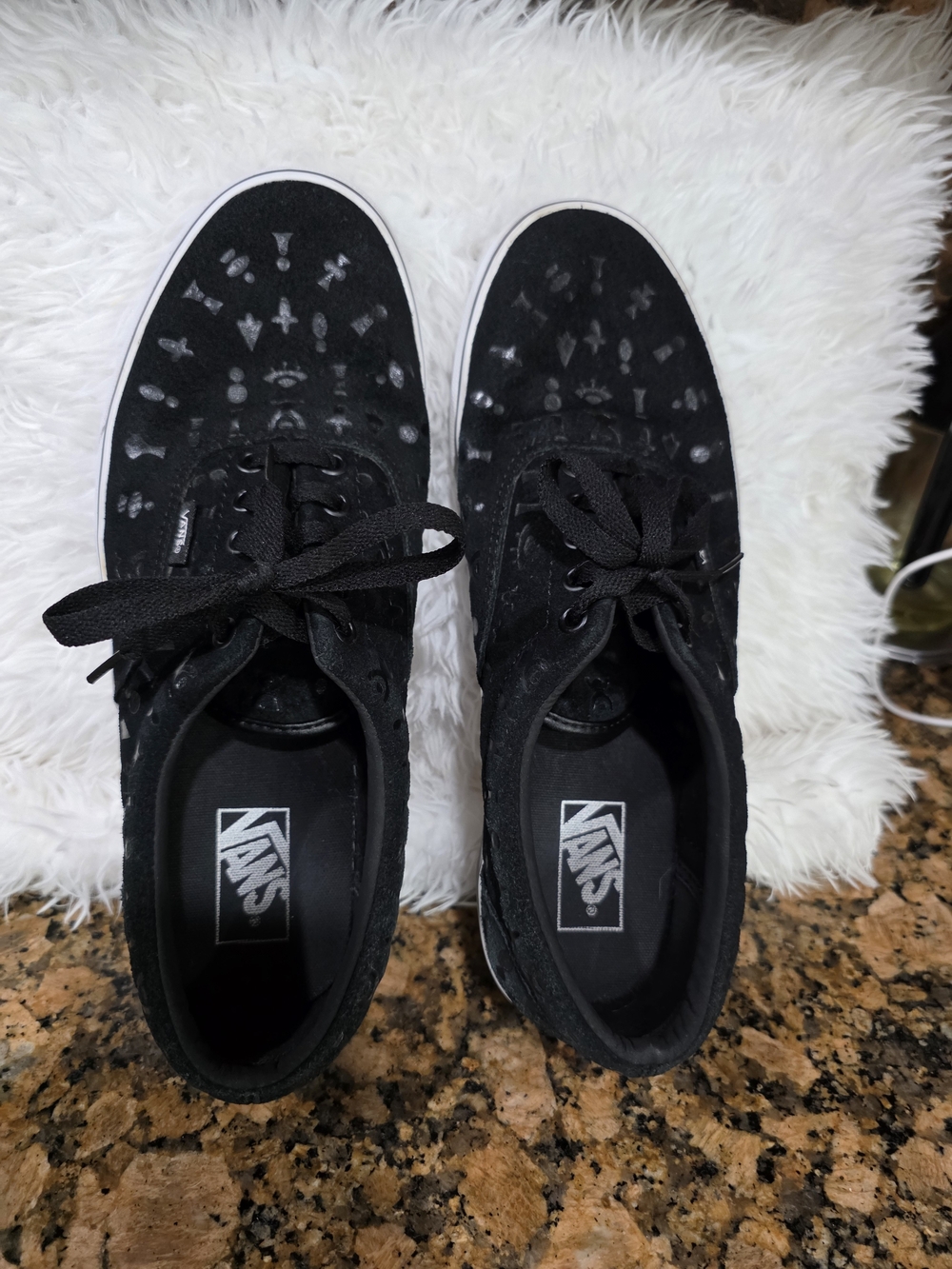 Vans Women's Black Low-Top Sneakers